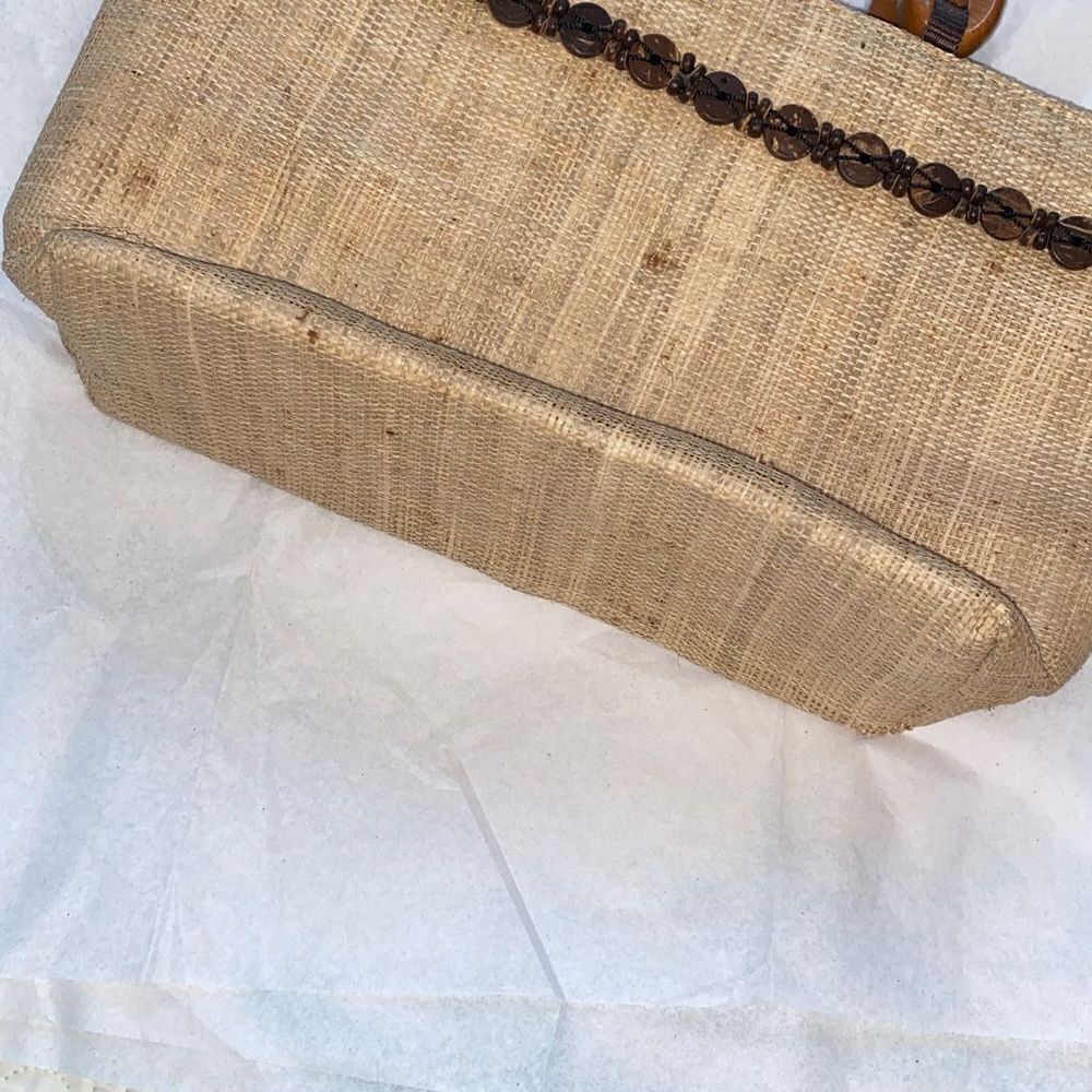 Rattan Woven Handbag With Coconut Shell Beads and Carved Wooden Handles Medium S - Picture 3 of 7